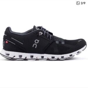 On Running Black and White Athletic Shoes W10
